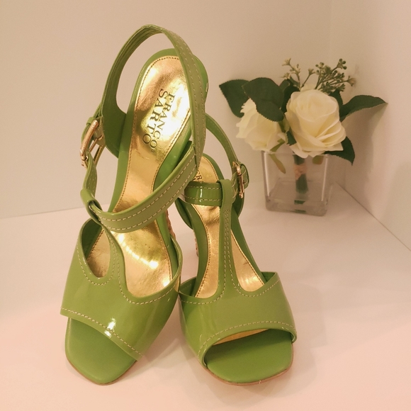 Franco Sarto designer wedge heels lime green with gold buckle Size 9.5 regular - Picture 2 of 12